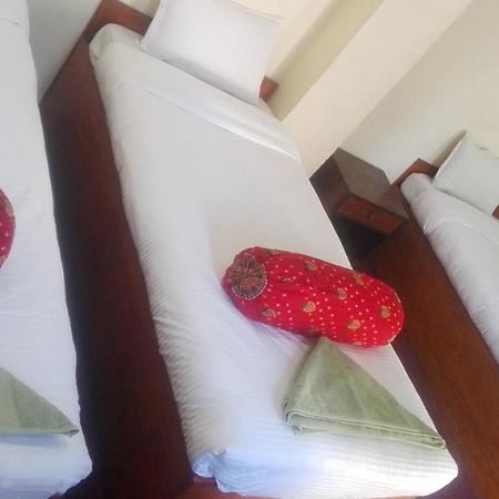 Hotel Sisters Home Kathmandu Buitenkant foto