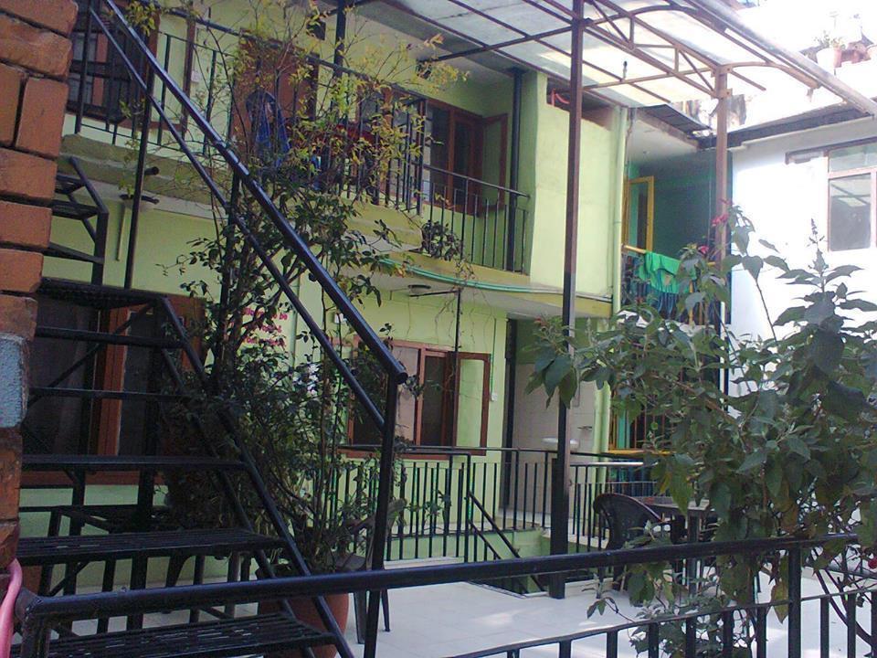 Hotel Sisters Home Kathmandu Buitenkant foto