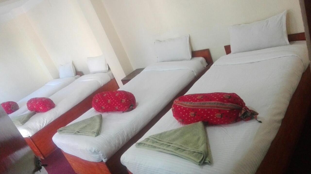 Hotel Sisters Home Kathmandu Buitenkant foto
