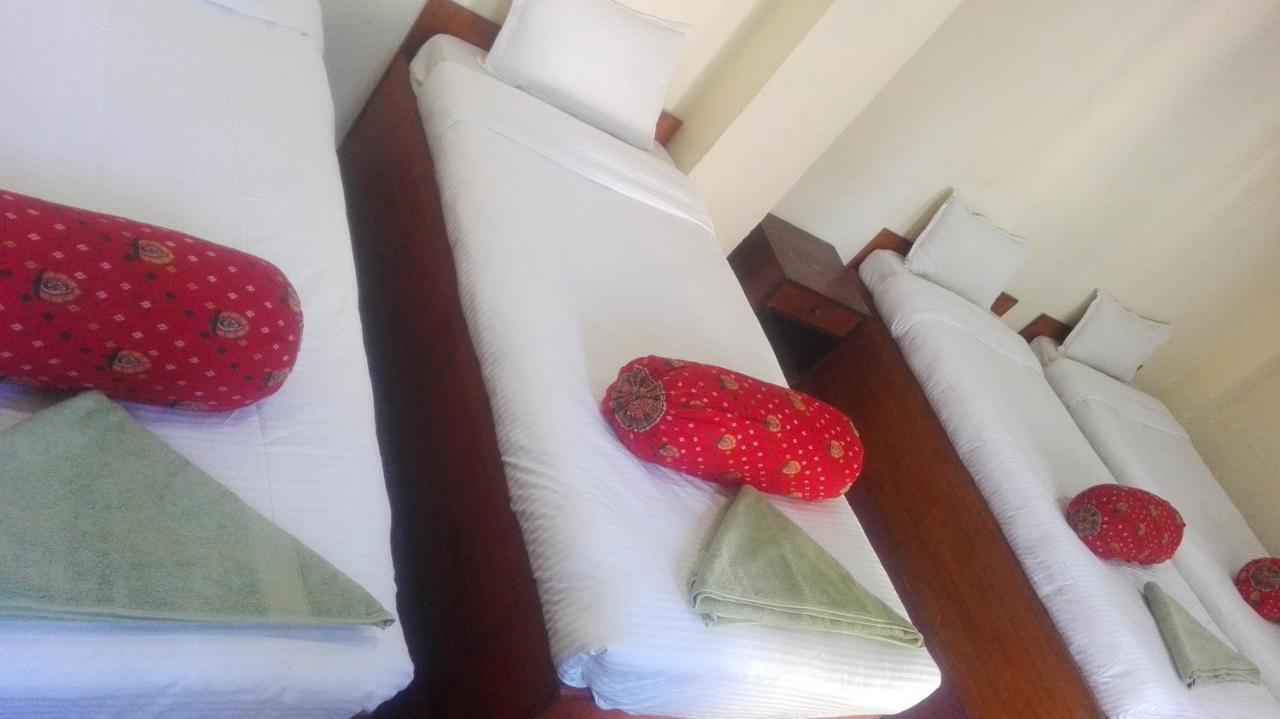 Hotel Sisters Home Kathmandu Buitenkant foto